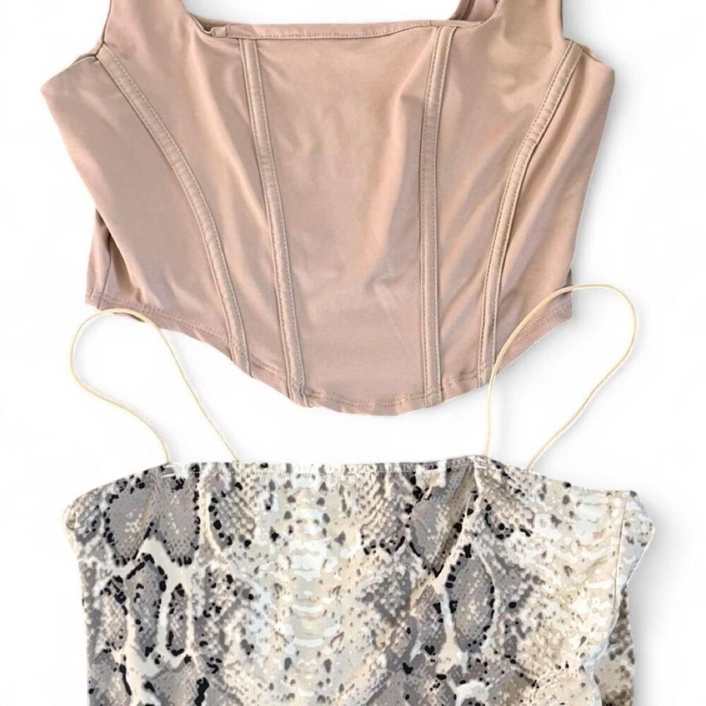 Charlotte-russe Women's Black and Tan Crop-top